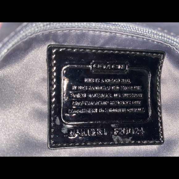 Authentic Coach crossbody/handbag EUC - Picture 4 of 5